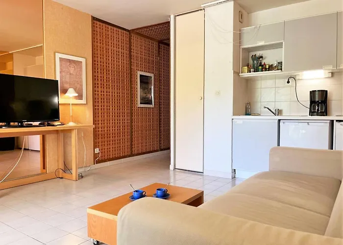 Cosy A Cavaliere Avec Terrasse, Proche Et Commerces, 6 Couchages - Fr-1-251-546 * Le Lavandou