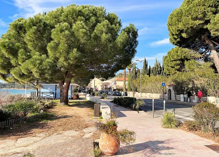 Cosy A Cavaliere Avec Terrasse, Proche Et Commerces, 6 Couchages - Fr-1-251-546 Le Lavandou