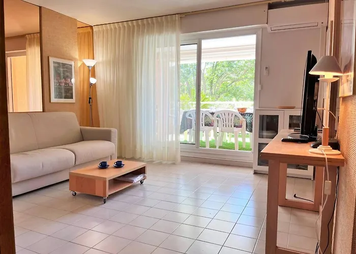 Cosy A Cavaliere Avec Terrasse, Proche Et Commerces, 6 Couchages - Fr-1-251-546 Apartment